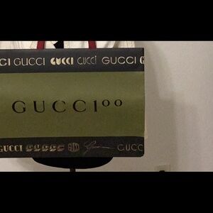 Gucci shopping bag used in very good condition